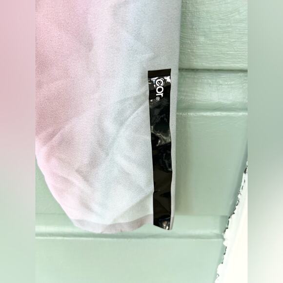 Ultracor Twilight Leggings in Candy Pink athletic athleisure workout lifting M - Picture 3 of 11